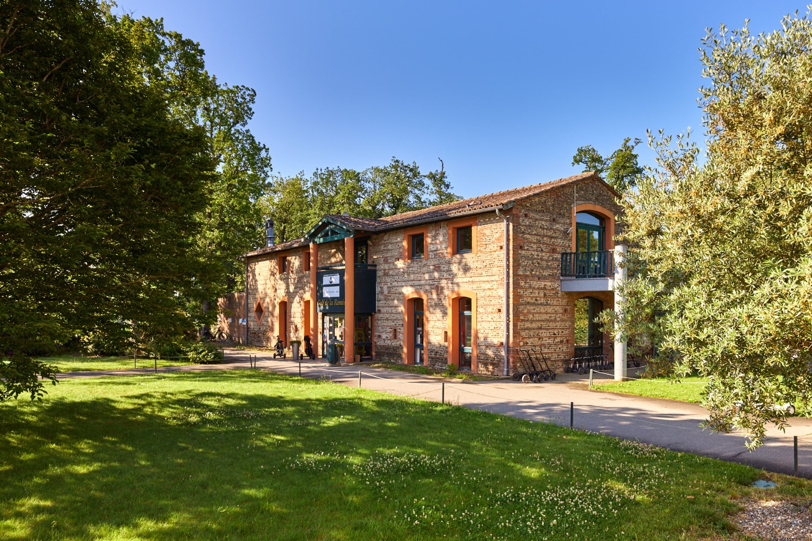Club House